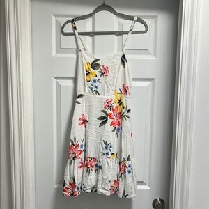 Old Navy Cream Dress